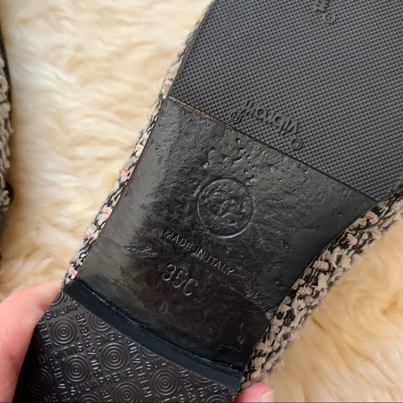 CHANEL Tweed Leather Toe Cap Classic Designer Blogger CC Flats 35 - Picture 13 of 15